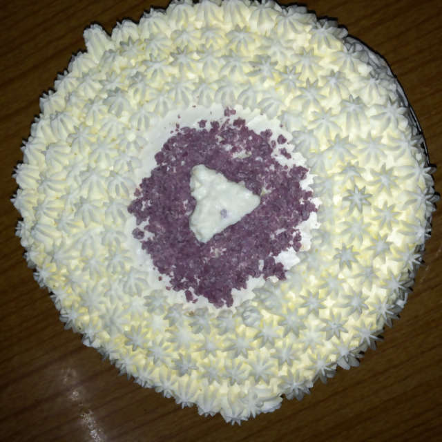 10寸<a href=/shicai/mimian/NaiYou/index.html target=_blank><u>奶油</u></a>蛋糕