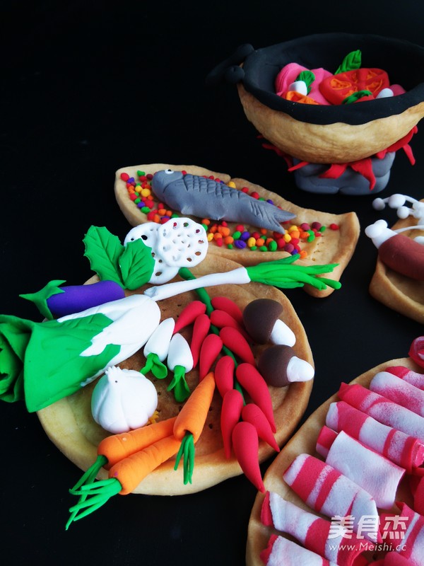 火锅年夜饭翻糖饼干的做法