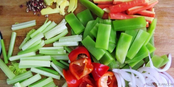 超好吃的泡椒凤爪的制作方法 酸爽劲爆够滋味