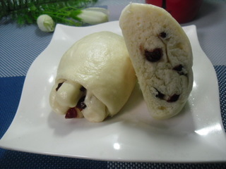 <a href=/shicai/guopin/ManYueMei/index.html target=_blank><u>蔓越莓</u></a>馍头卷
