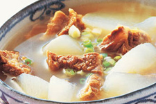 <a href=/shicai/rouqin/NiuRou/index.html target=_blank><u>牛肉</u></a>汤怎么做好吃