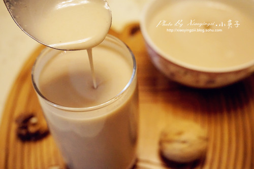 香滑<a href=/shicai/shucai/ShanYao/index.html target=_blank><u>山药</u></a>核<a href=/shicai/guopin/Tao/index.html target=_blank><u>桃</u></a>露