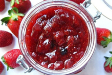 <a href=/shicai/guopin/CaoMei/index.html target=_blank><u>草莓</u></a>果酱的做法,<a href=/shicai/guopin/CaoMei/index.html target=_blank><u>草莓</u></a>果酱做法