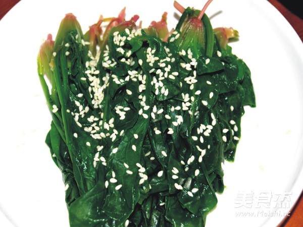 <a href=/shicai/guopin/HuaSheng/index.html target=_blank><u>花生</u></a>酱拌<a href=/shicai/shucai/BoCai/index.html target=_blank><u>菠菜</u></a>的做法