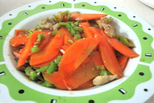 <a href=/shicai/shucai/HongLuoBo/index.html target=_blank><u>红<a href=/shicai/shucai/LuoBo/index.html target=_blank><u>萝卜</u></a></u></a>炒肉