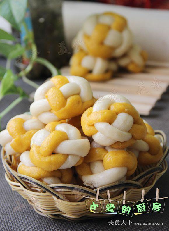 <a href=/shicai/shucai/NanGua/index.html target=_blank><u>南瓜</u></a>绣球蜜豆包