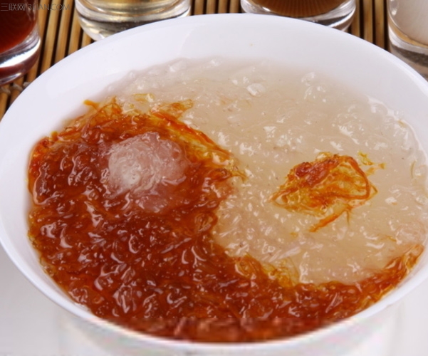 吃<a href=/shicai/yaoshi/YaWo/index.html target=_blank><u>燕窝</u></a>的注意事项