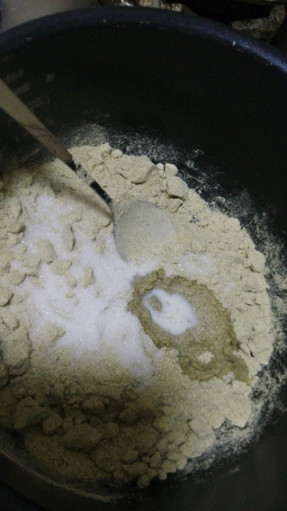 <a href=/shicai/mimian/LvDou/index.html target=_blank><u>绿豆</u></a>糕