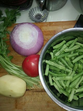 <a href=/shicai/shucai/DouJiao/index.html target=_blank><u>豆角</u></a>焖面