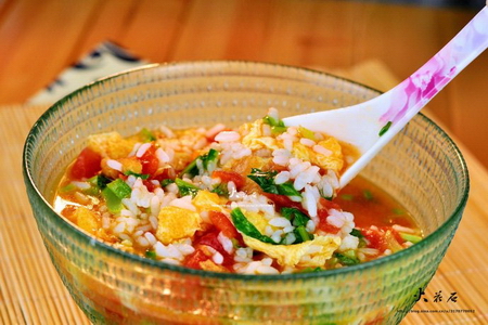 蕃茄煎蛋烫饭的做法