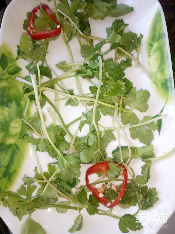 <a href=/shicai/shuichanpin/BaoYu/index.html target=_blank><u>鲍鱼</u></a>的做法