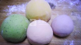 五彩饺子闹中秋