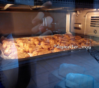 <a href=/shicai/guopin/HuaSheng/index.html target=_blank><u>花生</u></a>酱<a href=/shicai/mimian/YanMai/index.html target=_blank><u>燕麦</u></a>小酥饼