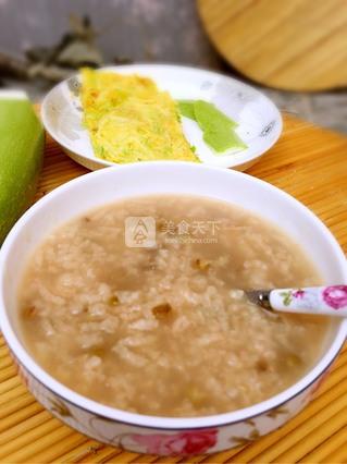 <a href=/shicai/mimian/DaMi/index.html target=_blank><u>大米</u></a><a href=/shicai/mimian/LvDou/index.html target=_blank><u>绿豆</u></a>粥