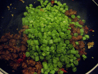 泰式肉燥炒<a href=/shicai/shucai/DouJiao/index.html target=_blank><u>豆角</u></a>