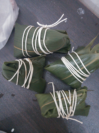 蜜<a href=/shicai/guopin/Zao/index.html target=_blank><u>枣</u></a>粽子