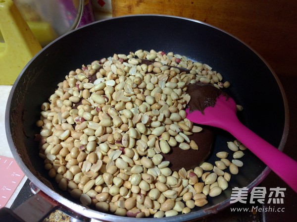 可可<a href=/shicai/guopin/HuaSheng/index.html target=_blank><u>花生</u></a>牛轧糖-棉花糖版的做法