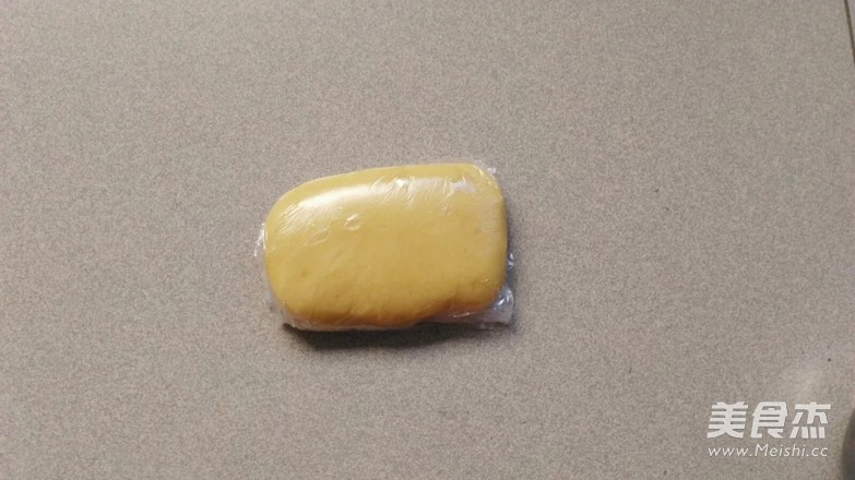 广式莲蓉月饼的做法