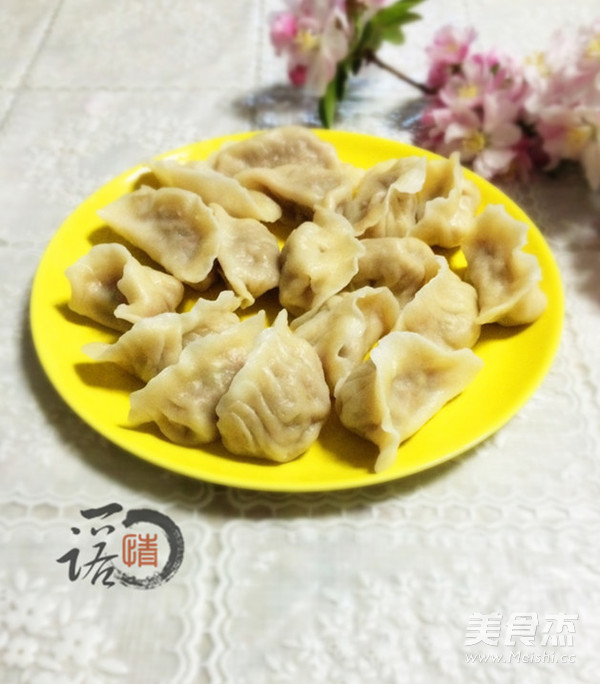 <a href=/shicai/shucai/HuLuoBo/index.html target=_blank><u>胡<a href=/shicai/shucai/LuoBo/index.html target=_blank><u>萝卜</u></a></u></a>水饺的做法