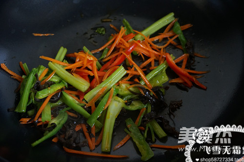 蔬菜炒饼的做法