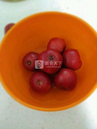 糖水<a href=/shicai/guopin/ShanZha/index.html target=_blank><u>山楂</u></a>罐头