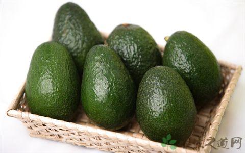 <a href=/shicai/guopin/NuiYouGuo/index.html target=_blank><u><a href=/shicai/guopin/NiuYouGuo/index.html target=_blank><u>牛油果</u></a></u></a>的营养价值_<a href=/shicai/guopin/NuiYouGuo/index.html target=_blank><u><a href=/shicai/guopin/NiuYouGuo/index.html target=_blank><u>牛油果</u></a></u></a>的食用功效