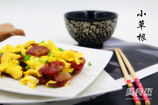 <a href=/shicai/rouqin/JiDan/index.html target=_blank><u>鸡蛋</u></a>炒腊肠的做法