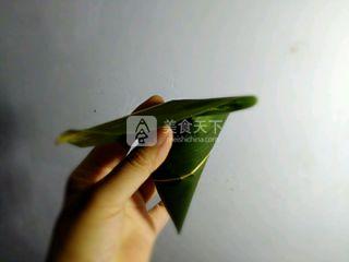 <a href=/shicai/mimian/HongDou/index.html target=_blank><u>红豆</u></a><a href=/shicai/rouqin/XiangChang/index.html target=_blank><u>香肠</u></a>粽子