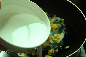 <a href=/shicai/shuichanpin/YaoZhu/index.html target=_blank><u>瑶柱</u></a>蟹<a href=/shicai/mimian/HuangDou/index.html target=_blank><u>黄豆</u></a>腐步骤12