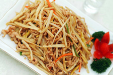 <a href=/shicai/shucai/HuangHuaCai/index.html target=_blank><u>黄<a href=/shicai/shucai/HuaCai/index.html target=_blank><u>花菜</u></a></u></a>炒肉的做法介绍