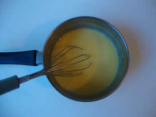 <a href=/shicai/mimian/SuanNai/index.html target=_blank><u>酸奶</u></a><a href=/shicai/guopin/MangGuo/index.html target=_blank><u>芒果</u></a>慕斯