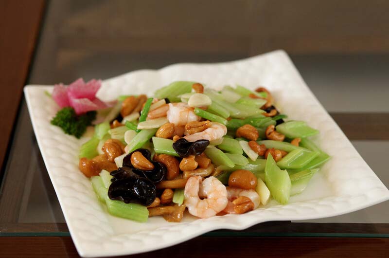 <a href=/shicai/guopin/YaoGuo/index.html target=_blank><u>腰果</u></a><a href=zt/xiaren target=_blank><u>虾仁的做法大全</u></a>1