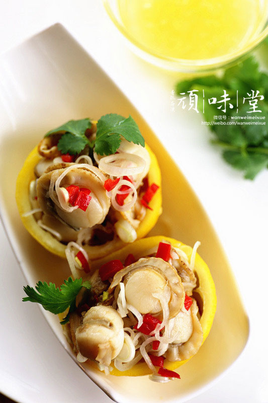 <a href=/shicai/guopin/NingMeng/index.html target=_blank><u>柠檬</u></a>花雕酒醉裙边贝的做法