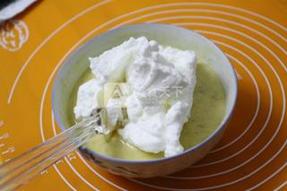 <a href=/shicai/guopin/XianJiao/index.html target=_blank><u>香蕉</u></a><a href=zt/qifengdg target=_blank><u>戚风蛋糕</u></a>