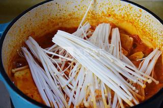 辣<a href=/shicai/shucai/BaiCai/index.html target=_blank><u>白菜</u></a><a href=/shicai/mimian/DouFu/index.html target=_blank><u>豆腐</u></a>汤