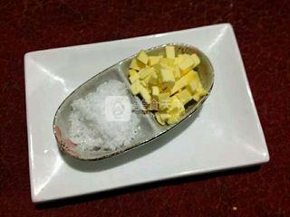 奶香<a href=/shicai/mimian/HuangYou/index.html target=_blank><u>黄油</u></a><a href=/shicai/mimian/YuMi/index.html target=_blank><u>玉米</u></a>棒