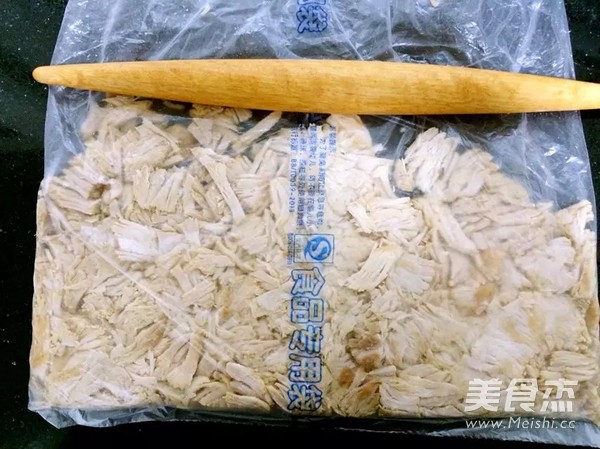 美味<a href=/shicai/rouqin/RouSong/index.html target=_blank><u>肉松</u></a>无添加的做法