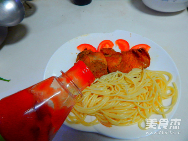 鸡排<a href=/shicai/mimian/YiMian/index.html target=_blank><u>意面</u></a>的做法