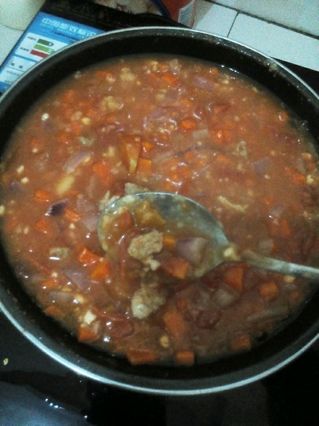 番茄肉酱<a href=/shicai/mimian/YiDaLiMian/index.html target=_blank><u>意大利面</u></a>