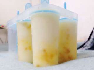 <a href=/shicai/guopin/ChengZiChengZi/index.html target=_blank><u>橙子</u></a>果酱<a href=/shicai/mimian/SuanNai/index.html target=_blank><u>酸奶</u></a>雪糕