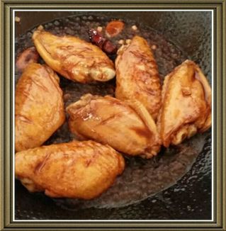 红烧<a href=/shicai/rouqin/JiChi/index.html target=_blank><u>鸡翅</u></a>
