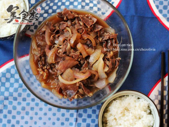 <a href=/shicai/rouqin/NiuRou/index.html target=_blank><u>牛肉</u></a>饭vp.jpg