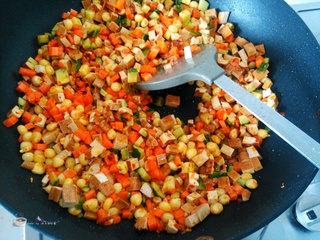 什锦<a href=/shicai/rouqin/NiuRou/index.html target=_blank><u>牛肉</u></a>丁