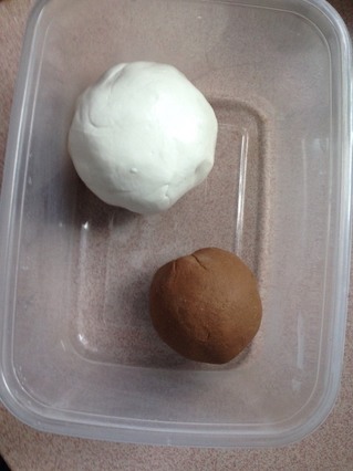 小猪<a href=/shicai/rouqin/XiongZhang/index.html target=_blank><u>熊掌</u></a>汤圆