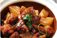 <a href=/shicai/shucai/BaiLuoBo/index.html target=_blank><u>白<a href=/shicai/shucai/LuoBo/index.html target=_blank><u>萝卜</u></a></u></a>怎么做好吃