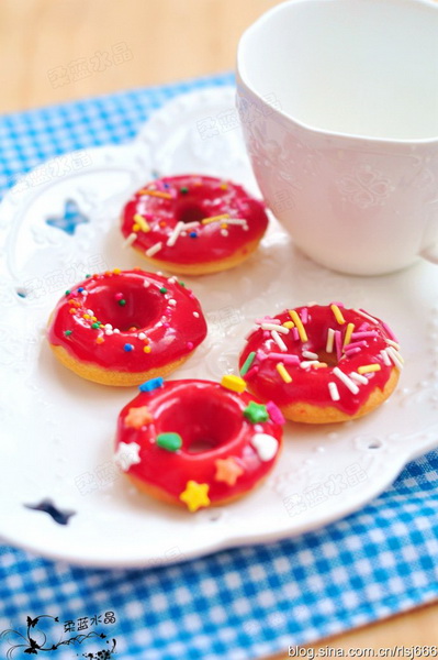 甜甜圈蛋糕的做法