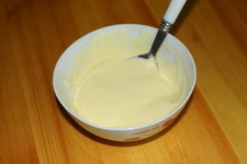 抹茶黄<a href=/shicai/guopin/Tao/index.html target=_blank><u>桃</u></a>蛋糕卷步骤7