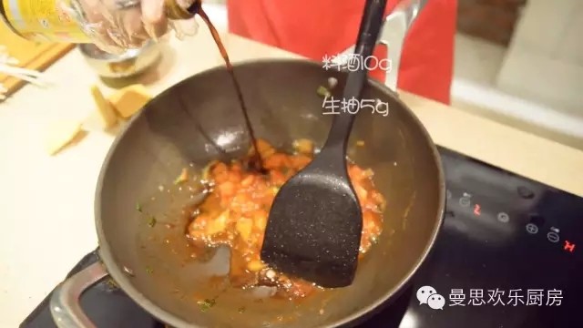 教你做甜甜不长肉的——<a href=/shicai/shucai/HongShu/index.html target=_blank><u>红薯</u></a>面的做法