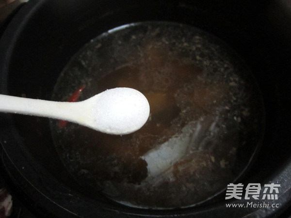 #素食也美味#卤<a href=/shicai/shucai/Ou/index.html target=_blank><u>藕</u></a>片的做法