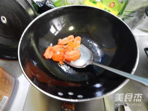 <a href=/shicai/shucai/HuaCai/index.html target=_blank><u>花菜</u></a>烧<a href=/shicai/mimian/DouFu/index.html target=_blank><u>豆腐</u></a>的做法